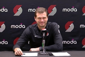 执教欧洲球员是什么体验?斯普利特:我可以对他们要求更严格