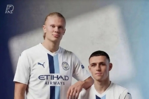 曼城新赛季第三球衣谍照曝光，由AI设计加上球迷票选