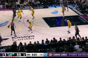 背靠背生龙活虎!詹姆斯冲筐上篮得分 目前已经5中5