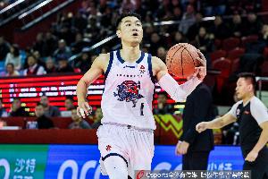 15分10板11助!高诗岩收获生涯第8次三双 现役本土第1/历史第13