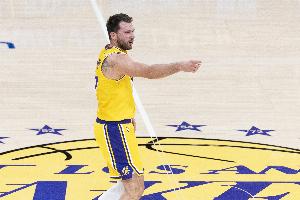 失恋体育生!东契奇过去24小时内狂揽100分 真实命中率高达72%!