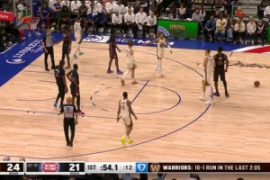 封印解除!追梦下场后勇士轰出12-1攻击波 强势反超