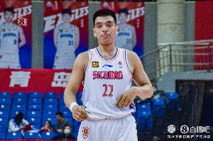 近乎完美!杨文学14中11超高效拿下24分4板2断难救主