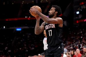 小贾巴里:伊森进联盟不是靠三分球 他用擅长的方式影响比赛就好