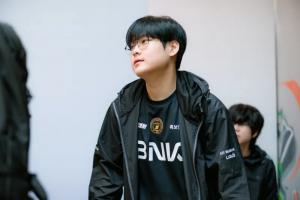 VicLa:输掉本可赢下的比赛很遗憾,先锋赛学到了很多