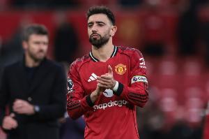 鲁尼:B费是顶级球员,但要入选曼联队史最佳阵,他还差得远