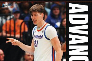 谁跟你玩啊!卫冕冠军64.3%命中率狂胜对手59分 比保罗还多一分!