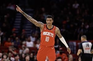 箭如雨下!火箭外线开炮连中4记三分 轰出15-0强势反超