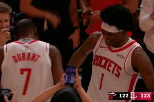 拯救我的里程碑夜!杜兰特与小老弟阿门狠狠击掌庆祝!