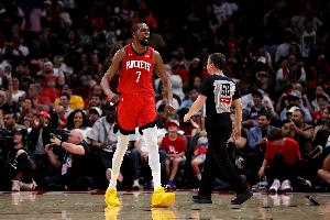 杜兰特砍职业生涯第769场25+ 追平乔丹并列NBA历史第4位!