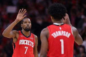 杜兰特：阿门砍下24分18篮板还绝杀 为他的表现感到骄傲