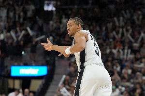 队魂威武!凯尔登全场12中10极致高效 砍24分4板4助攻&正负值+11