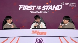 韩文流直播间在解说席无语:下把快开始了,要不是没法走我真走了