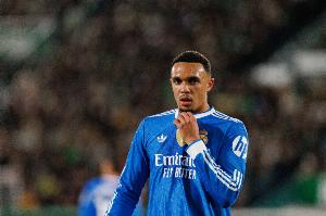 鲁尼:惊讶阿诺德未入选英格兰名单 有球的他没英格兰球员能匹敌