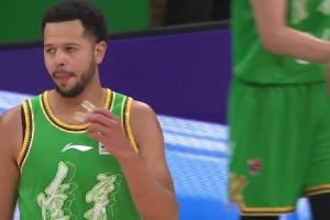 真不行!辽宁外援哈维替补9中1仅拿7分 2次犯规