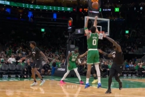 强势反弹！塔图姆内外开花连得7分 率队轰出11-0打停森林狼