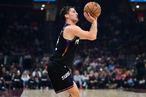 吉莱斯皮有望破太阳单赛季3分球纪录 杰伦·格林:他是真正的射手