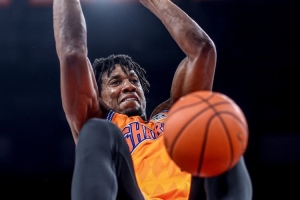 东方体育日报:这就是NBA篮板王的含金量