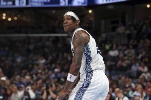 也就你能看!GG·杰克逊14中9高效拿下26分3板 4失误