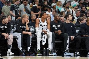 文班:虽然夺得总冠军是最终目标 但必须循序渐进&一步一个脚印