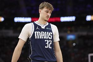 无力回天!弗拉格19中12空砍全场最高32分9助 也有7失误