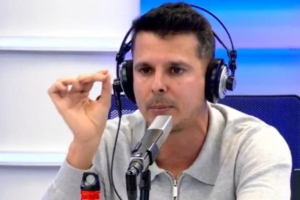 记者:皇马每个周一都在抱怨,但我们7年换了4位裁判委员会主席