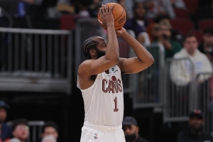 哈登加盟骑士后数据:场均21.2分5.2板7.8助3.2三分 球队14胜4负