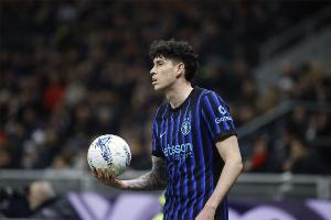 意媒:巴萨已与巴斯托尼团队初步接触,球员似乎不想设置转会障碍