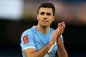 罗德里:在曼城如果有一年没有赢得奖杯,感觉就像过了很久一样