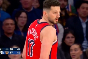 就是这么快!马特科维奇弧顶三分再进 鹈鹕次节轰出18-2反超比分