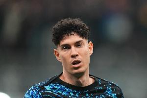 每体：巴萨防线引援首选目标巴斯托尼，同时计划留下现有中卫