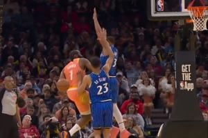 斯特鲁斯谈哈登背传:太不可思议了 第一反应是我最好把球投进