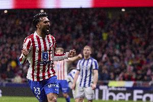 记者：马竞打算控制出场不想直接买断冈萨雷斯，希望尤文给予折扣