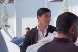 恭喜!曼城后卫胡桑诺夫的孩子出生