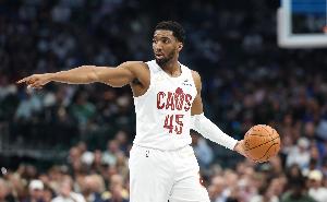 米切尔:在4、5场比赛前我们遭遇了艰难失利 全队进行了一次交流