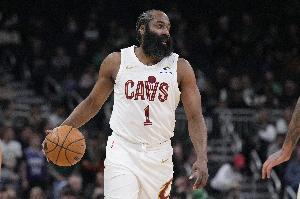 状态不错!哈登首节频频单打得手 4中3贡献10分&罚球4中4