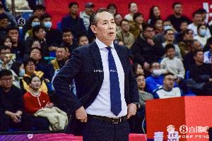 许利民:围绕斯佩尔曼进攻非常成功 希望老队员麦基发挥表率作用