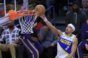 手感不够助攻来凑!安德鲁·内姆哈德上半场5中1得到7分1板11助