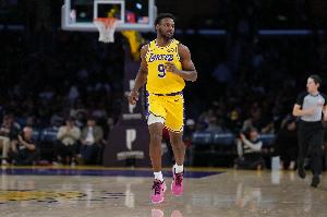 布朗尼：我很有自信&上场打出自己风格 我在G联盟的付出得到回报