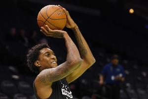 麦克丹尼尔斯:我投篮陷入低迷了吗?如果有 那就接着投就行了