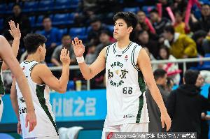 潜力赛-张新宇12分4板 杜伯超7分3板 同曦击败北控