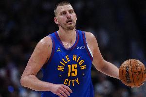 华盛顿：大家都习惯约基奇的强大了 我们只能尽量限制他