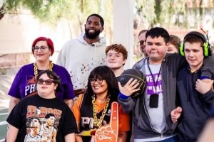 做公益！罗伊斯·奥尼尔为当地校区捐赠2万美元 以此支持师生发展