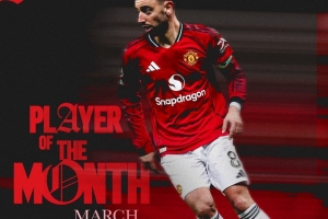 4场2球4助攻！官方：B费当选曼联3月份最佳球员