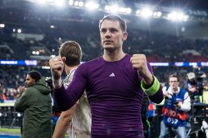 乌尔赖希为诺伊尔送生日祝福：祝你身体健康一切顺利，一起成功！