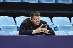 记者:广东看似输在最后实则内线决定成败 不补强内线前景堪忧