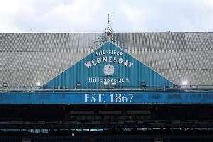 记者：谢周三的收购案即将完成，收购方与EFL的会面很顺利