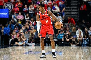 憋足了劲！马瑟林一条龙上反篮追平打停步行者 最多落后24分