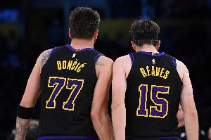 东契奇41分！里夫斯：他MVP榜排名持续下滑 也许要砍60+才能争MVP