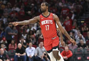 三分6中1!伊森替补29分钟 14中6拿到16分7板